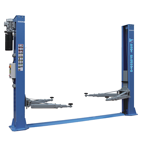 Divu statņu elektrohidrauliskais pacēlājs ar celtspēju 5,5 t